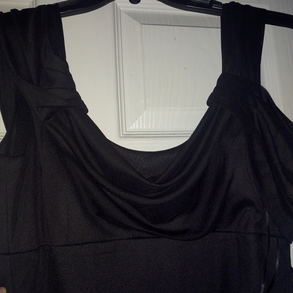 Dress - Picture 4 of 4